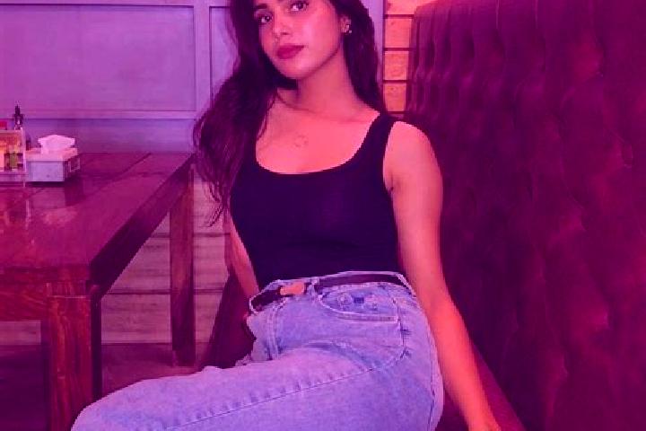 8 escort profiles in Chinnamudalippatti, India. Browse companions, services, rates and book online. Incall and outcall available.
