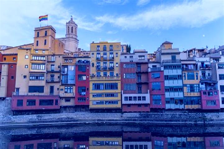8 escort profiles in Girona, Spain. Browse companions, services, rates and book online. Incall and outcall available.