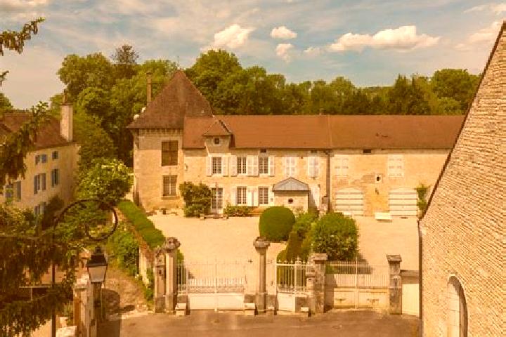 8 escort profiles in Gye-sur-Seine, France. Browse companions, services, rates and book online. Incall and outcall available.