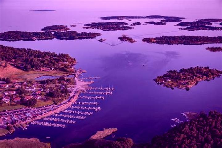 8 escort profiles in Laholm, Sweden. Browse companions, services, rates and book online. Incall and outcall available.