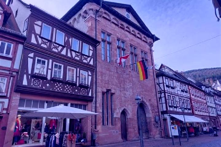 8 escort profiles in Miltenberg, Germany. Browse companions, services, rates and book online. Incall and outcall available.
