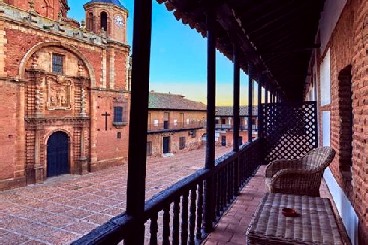 8 escort profiles in San Carlos del Valle, Spain. Browse companions, services, rates and book online. Incall and outcall available.