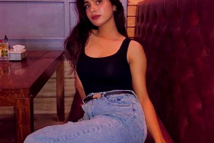 8 escort profiles in Tola Mansaraut, India. Browse companions, services, rates and book online. Incall and outcall available.