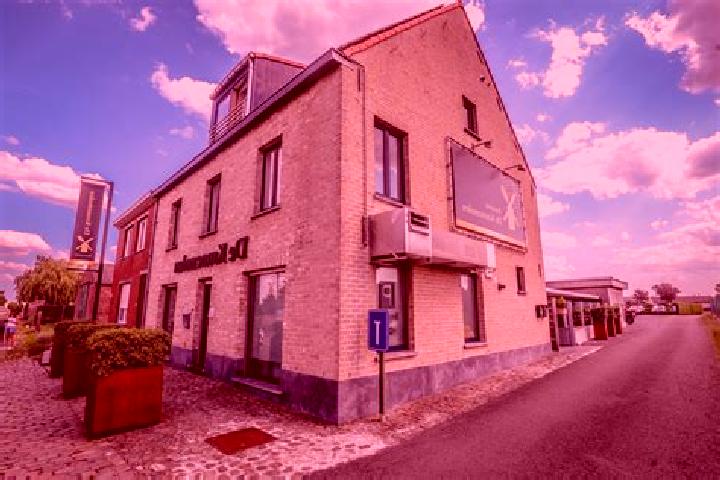 8 escort profiles in Veldegem, Belgium. Browse companions, services, rates and book online. Incall and outcall available.