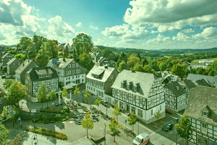 9 escort profiles in Bad Fredeburg, Germany. Browse companions, services, rates and book online. Incall and outcall available.