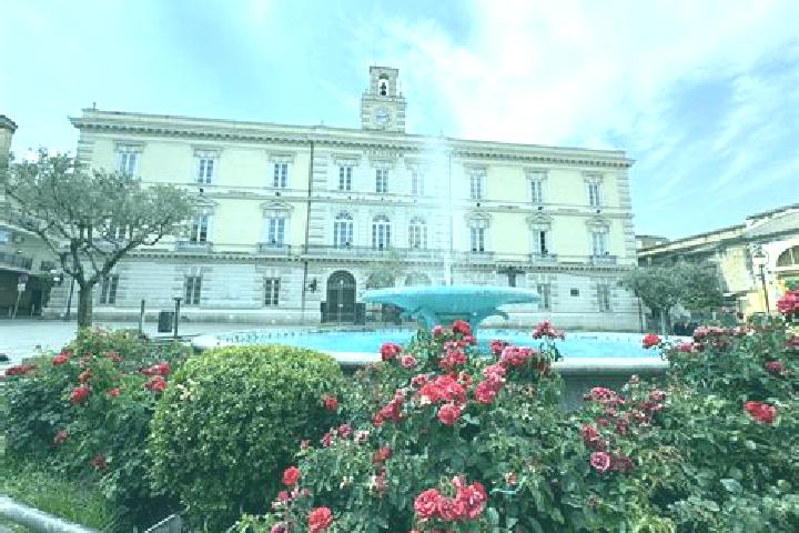 9 escort profiles in Grumo Nevano, Italy. Browse companions, services, rates and book online. Incall and outcall available.