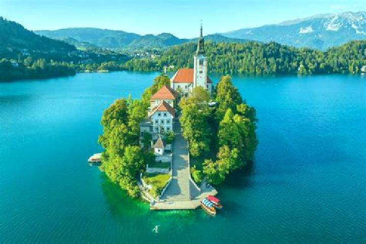 9 escort profiles in Jezero, Slovenia. Browse companions, services, rates and book online. Incall and outcall available.