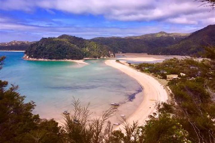 9 escort profiles in Kaitaia, New Zealand. Browse companions, services, rates and book online. Incall and outcall available.