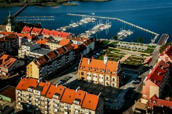 9 escort profiles in Kalisz Pomorski, Poland. Browse companions, services, rates and book online. Incall and outcall available.