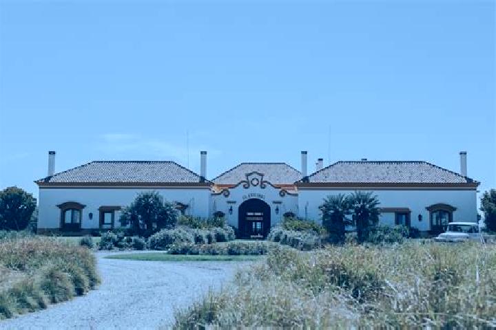 9 escort profiles in La Estancia de Amezcua, Mexico. Browse companions, services, rates and book online. Incall and outcall available.