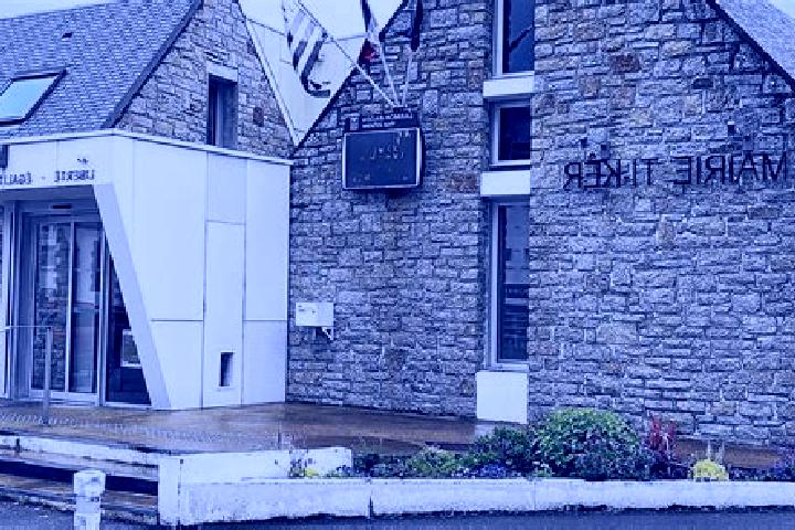 9 escort profiles in Larmor-Baden, France. Browse companions, services, rates and book online. Incall and outcall available.
