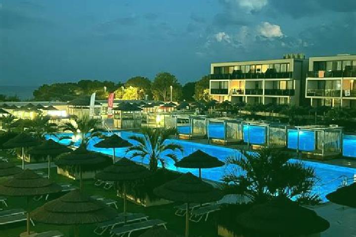 9 escort profiles in Liznjan, Croatia. Browse companions, services, rates and book online. Incall and outcall available.