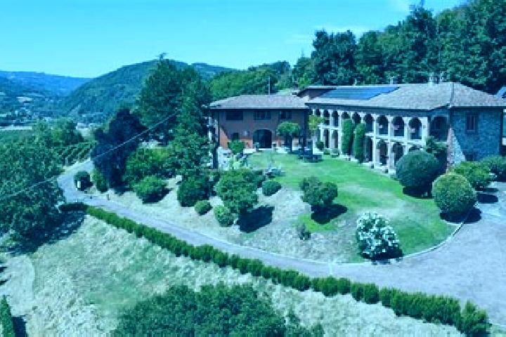 9 escort profiles in Monastero Bormida, Italy. Browse companions, services, rates and book online. Incall and outcall available.