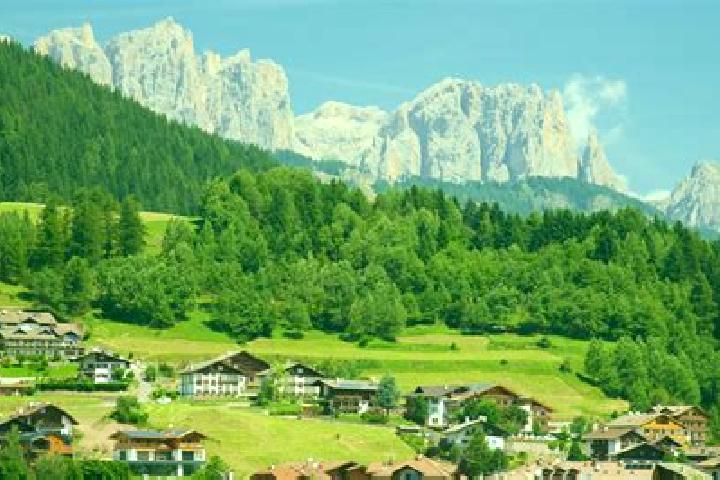 9 escort profiles in Nalles, Italy. Browse companions, services, rates and book online. Incall and outcall available.