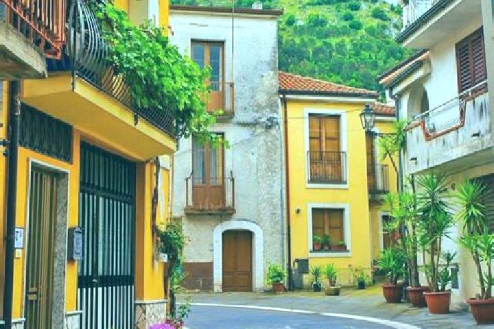 9 escort profiles in San Pietro al Tanagro, Italy. Browse companions, services, rates and book online. Incall and outcall available.