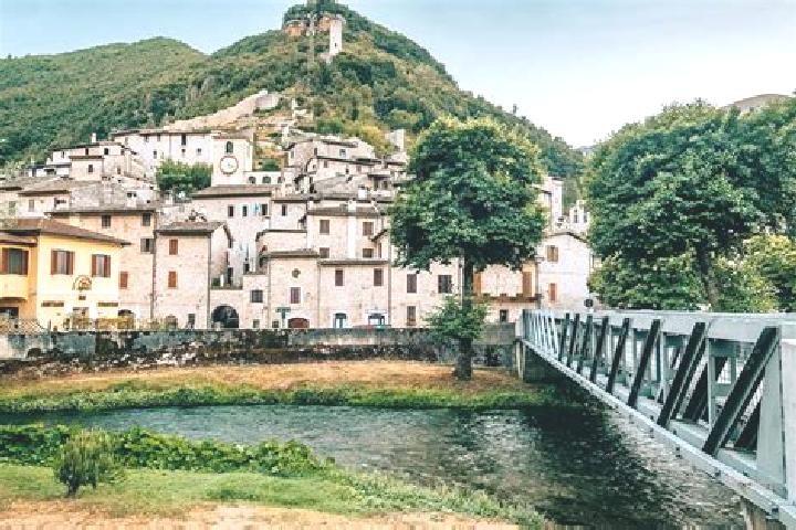 9 escort profiles in Scheggino, Italy. Browse companions, services, rates and book online. Incall and outcall available.