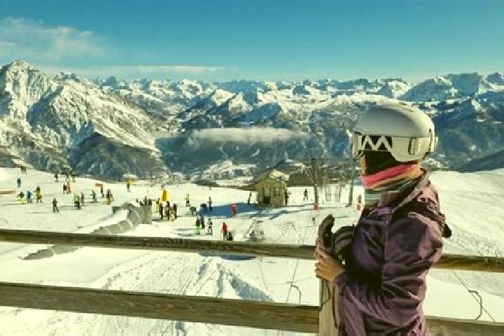 9 escort profiles in Sestriere, Italy. Browse companions, services, rates and book online. Incall and outcall available.