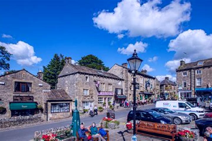 9 escort profiles in Skipton, United Kingdom. Browse companions, services, rates and book online. Incall and outcall available.
