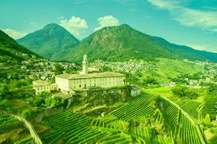 9 escort profiles in Sondrio, Italy. Browse companions, services, rates and book online. Incall and outcall available.