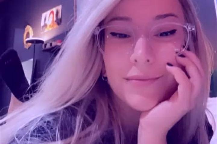 Abigail, 20, a blonde amber-eyed mixed companion based in Bevent. Offering Massage, A-Level, Deep French Kissing, Duos. Available for incall and outcall, ove...