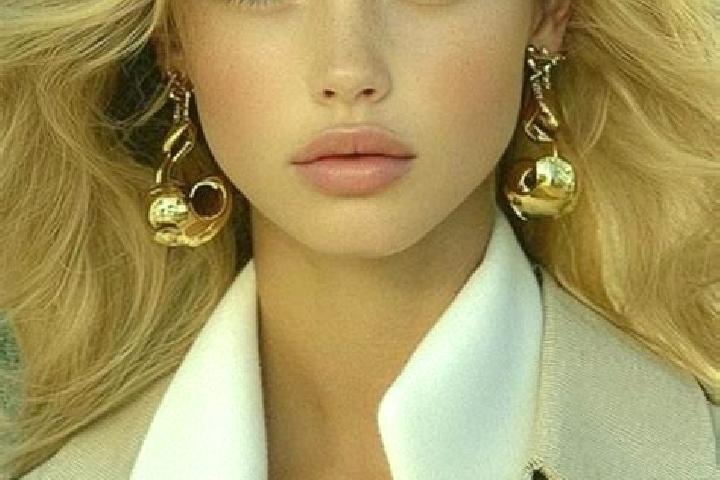 Abigail, 20, a blonde dark-eyed caribbean companion based in Bila. Offering Dinner Date, Tantra. Available for incall and outcall, day and evening dates.