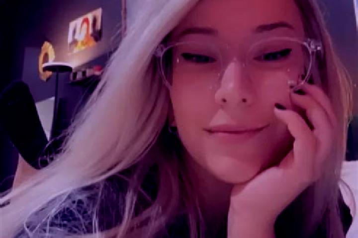 Abigail, 20, a blonde dark-eyed mixed companion based in Barraco. Offering Party Girl, OWO, Girlfriend Experience, CIM, Deep French Kissing. Available for in...