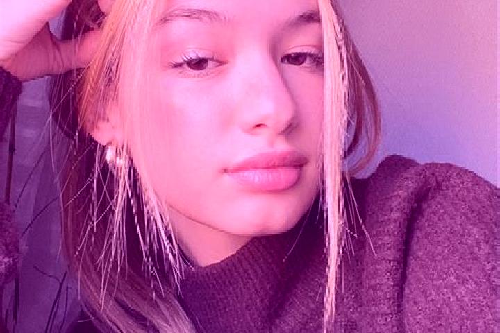 Abigail, 21, a blonde brown-eyed asian companion based in Urzulei. Offering Fetish, Erotic Massage, Massage, Girlfriend Experience. Available for incall and ...