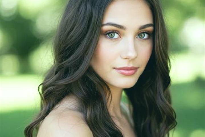 Abigail, 21, a brunette hazel-eyed slavic companion based in Guanyinsi. Offering A-Level, OWO, 69, Girlfriend Experience. Available for incall and outcall, o...