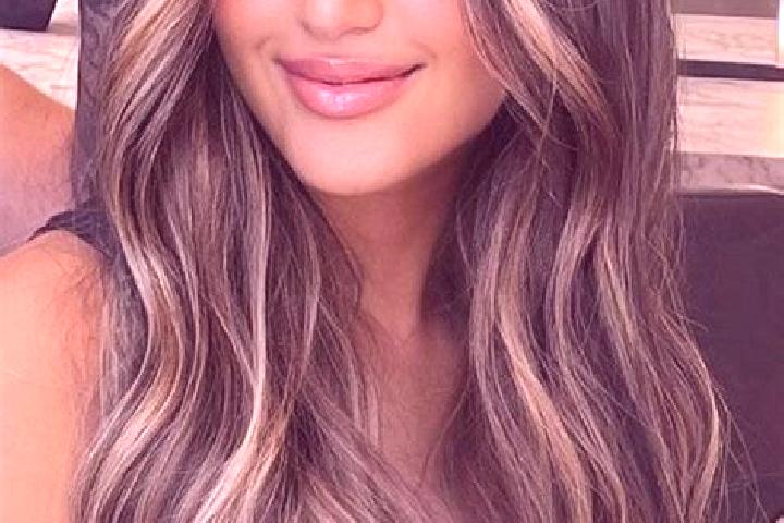 Abigail, 21, a dark blonde brown-eyed indian companion based in Rokupr. Offering Dinner Date, Prostate Massage, Fetish, Domination, Party Girl. Available for...