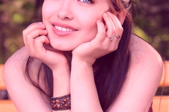 Abigail, 21, a red blue-eyed asian companion based in Morifingso. Offering Roleplay, CIM, Tantra, GFE. Available for incall and outcall, overnight bookings a...