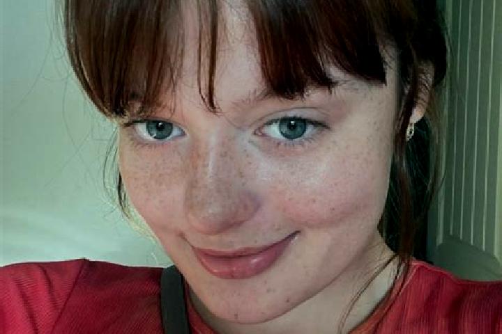 Abigail, 21, a red grey-eyed caucasian companion based in Inchinnan. Offering BDSM, Party Girl, Erotic Massage, Duos. Available for incall and outcall, day a...