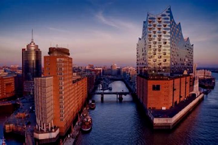Abigail, 21 — Escort in HafenCity, Germany