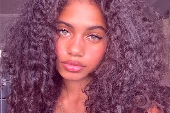 Abigail, 22, a auburn blue-eyed ebony companion based in Uihei. Offering Couples, Massage, Roleplay. Available for incall and outcall, overnight bookings ava...