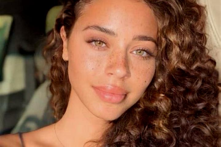 Abigail, 22, a black hazel-eyed ebony companion based in Alora. Offering Deep French Kissing, Prostate Massage, Travel Companion. Available for incall and ou...