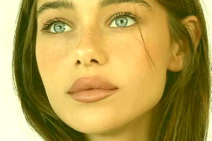 Abigail, 22, a brunette brown-eyed ebony companion based in Vaujours. Offering Dinner Date, Erotic Massage, Domination, Deep French Kissing. Available for in...