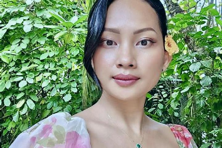 Abigail, 22 — Escort in Chenda, China