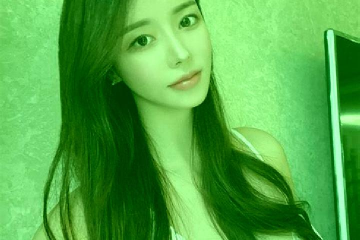 Abigail, 22 — Escort in Daohe, China