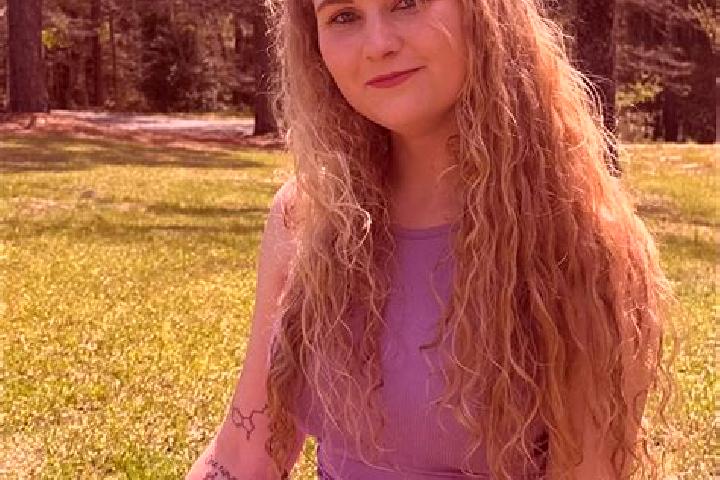 Abigail, 22 — Escort in Kings Grant, United States