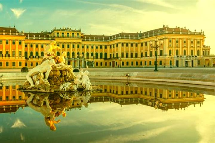 Abigail, 22 — Escort in Schoenbrunn, Germany