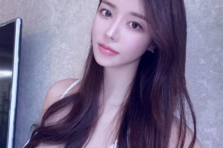 Abigail, 22 — Escort in Yaoshui, China
