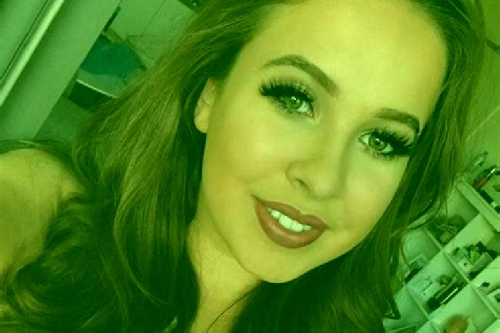 Abigail, 23, a auburn blue-eyed slavic companion based in Jalalpur Jattan. Offering Party Girl, Erotic Massage, Striptease. Available for incall and outcall,...