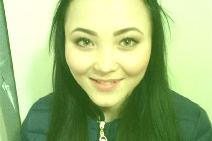 Abigail, 23, a auburn green-eyed asian companion based in Apice Vecchio. Offering OWO, A-Level, 69. Available for incall and outcall, day and evening dates.