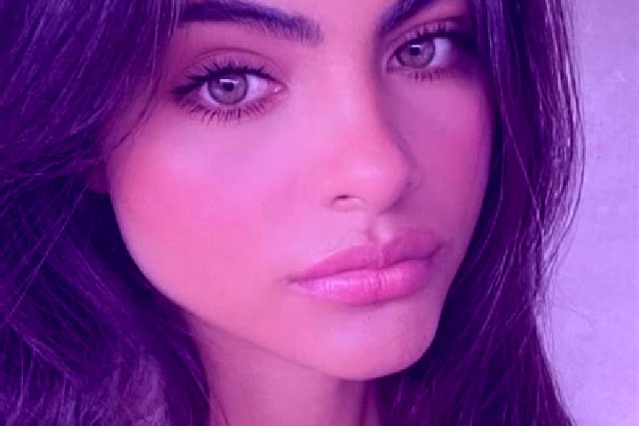 Abigail, 23, a blonde dark-eyed latina companion based in Xove. Offering Domination, CIM, BDSM, Duos. Available for incall and outcall, day and evening dates.