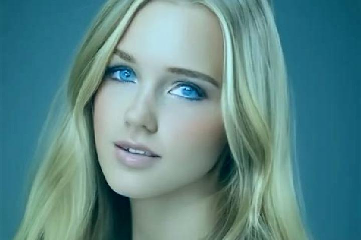 Abigail, 23, a blonde dark-eyed slavic companion based in Hrabyne. Offering GFE, Massage, Dinner Date. Available for incall and outcall, overnight bookings a...