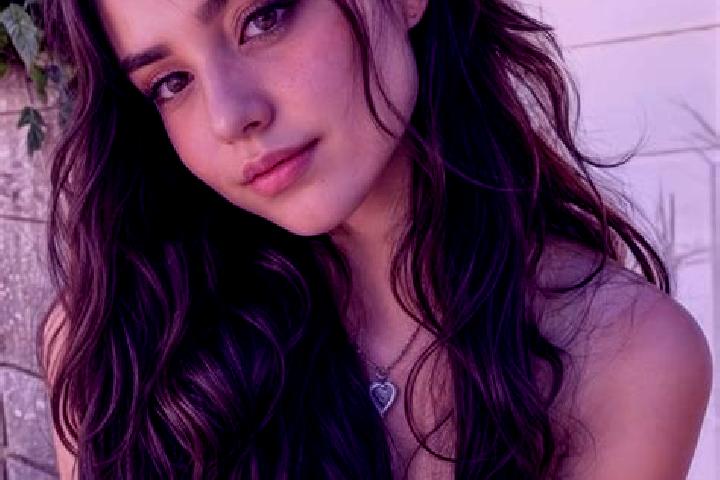 Abigail, 23, a blonde hazel-eyed middle eastern companion based in Corbas. Offering A-Level, Dinner Date, Tantra, BDSM. Available for incall and outcall, day...
