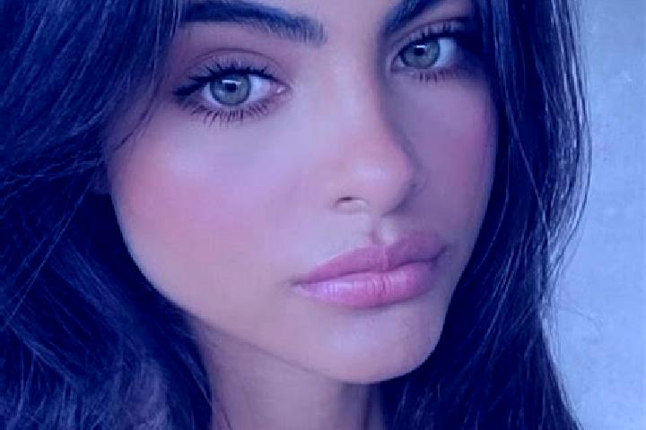 Abigail, 23, a brunette dark-eyed caucasian companion based in Hilo. Offering Prostate Massage, Roleplay, Striptease, Girlfriend Experience. Available for in...
