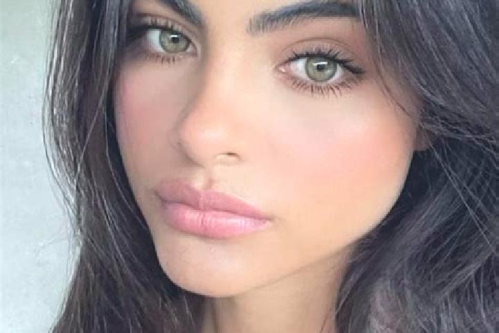 Abigail, 23, a brunette green-eyed slavic companion based in La ershan. Offering Striptease, Domination, Deep French Kissing, Roleplay. Available for incall ...