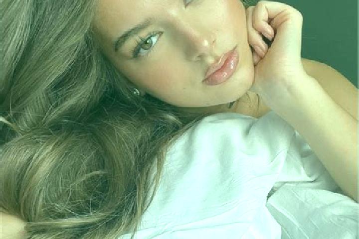 Abigail, 23, a brunette hazel-eyed latina companion based in Sagua de Tanamo. Offering Prostate Massage, Domination, BDSM, Roleplay, Overnight. Available for...