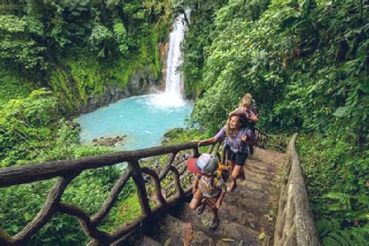 Abigail, 23 — Escort in Costa Rica, Peru