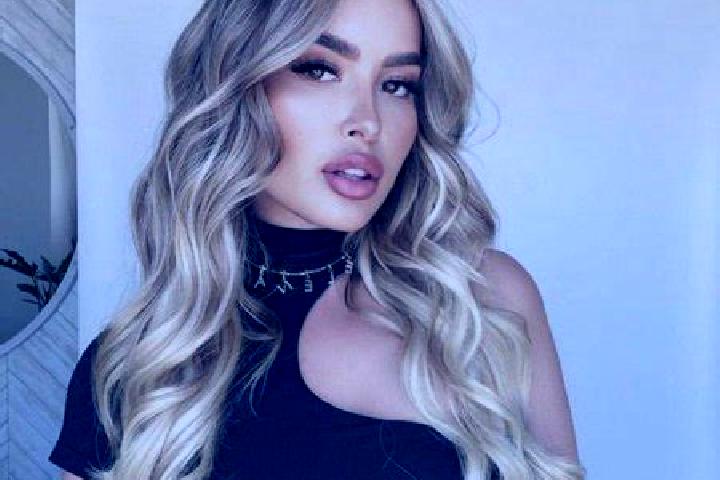 Abigail, 23 — Escort in Palma Sola, Brazil